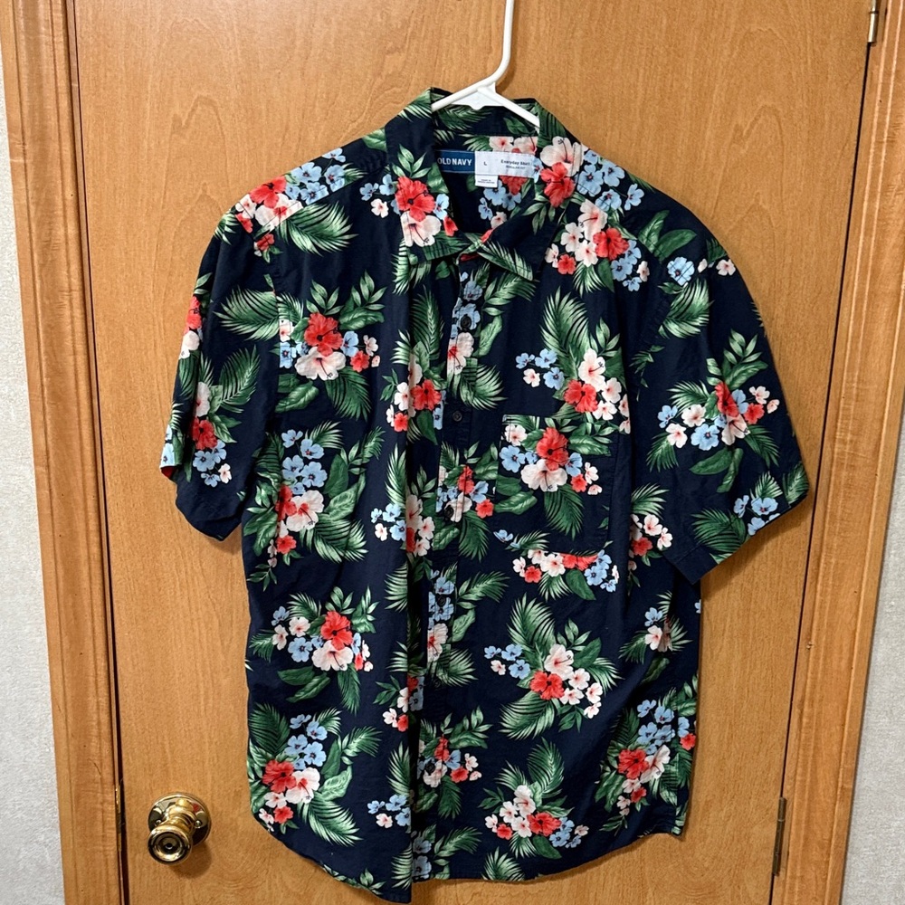 Old Navy Men's Large Tropical Floral Print Everyday Shirt